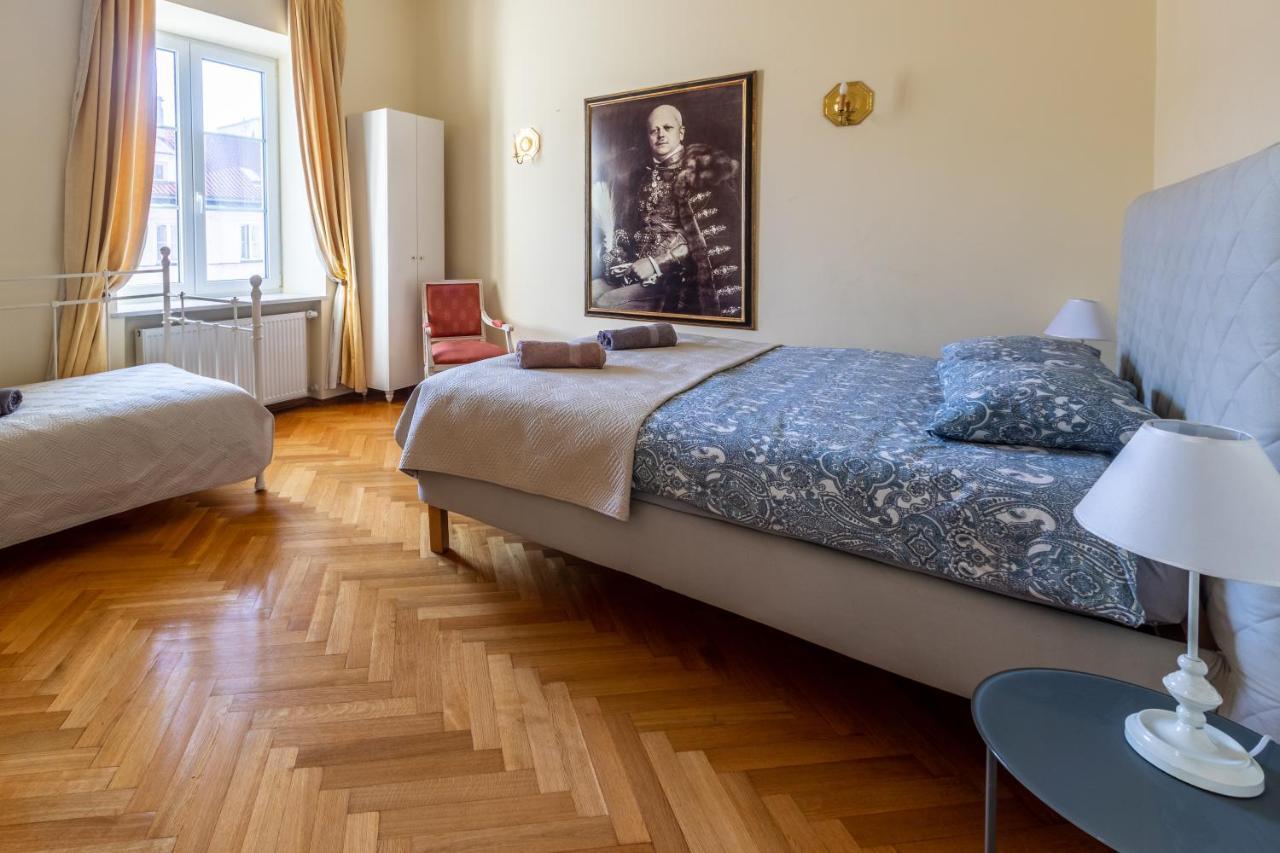 Apartament Luster I Obrazow Varsavia Esterno foto
