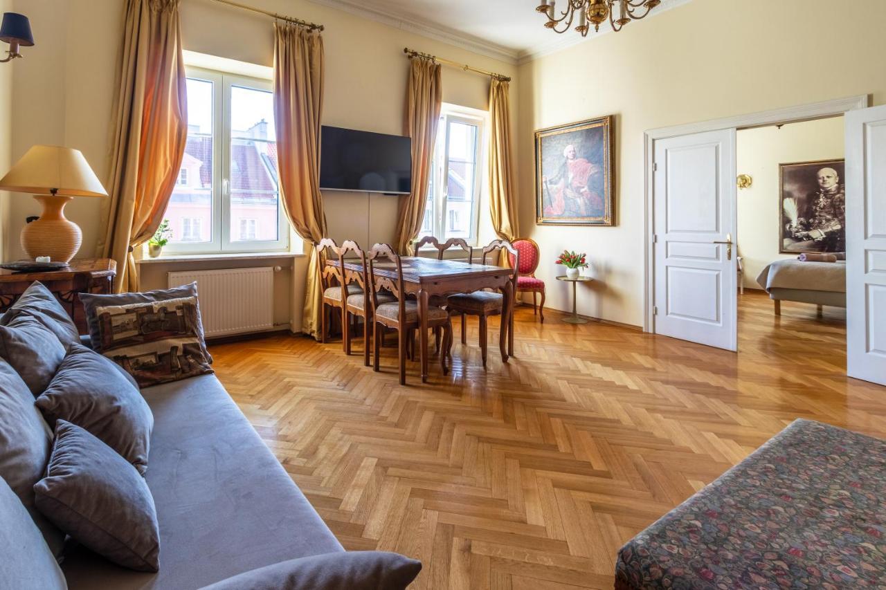 Apartament Luster I Obrazow Varsavia Esterno foto